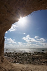 Höhlenblick zur Sonne
