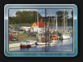  Zunächst einige Bilder von Kirchdorf, dem zentralen Ort der Insel.
Kirchdorfer Hafen