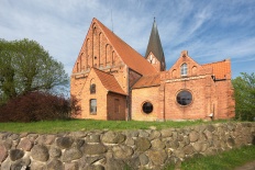Dobbin Kirche1