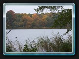 Am Ende des Außenweges kommen wir zum Tiefen See
